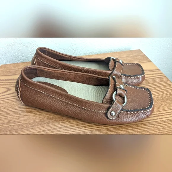 Banana Republic Brown Loafers Slip On Leather Moccasin Size 6 - Picture 4 of 6